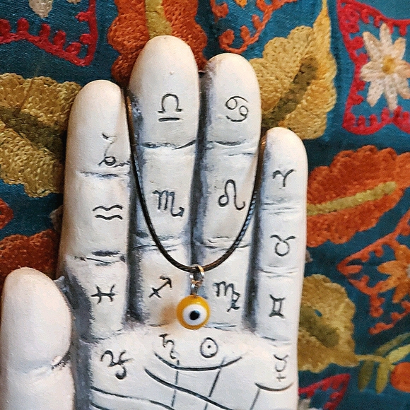 Evil Eye Pendant Necklace Yellow Murano Glass NWT - Picture 4 of 8